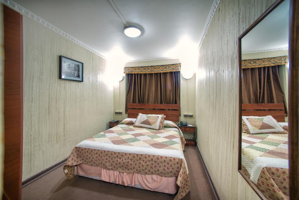 Hotel Sahara Inn Santiago du Chili Extérieur photo